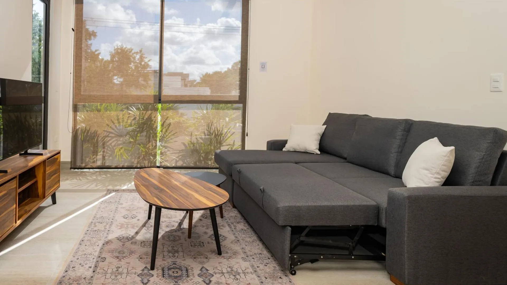 Cumbres Garden Luxury Apartments Cancun