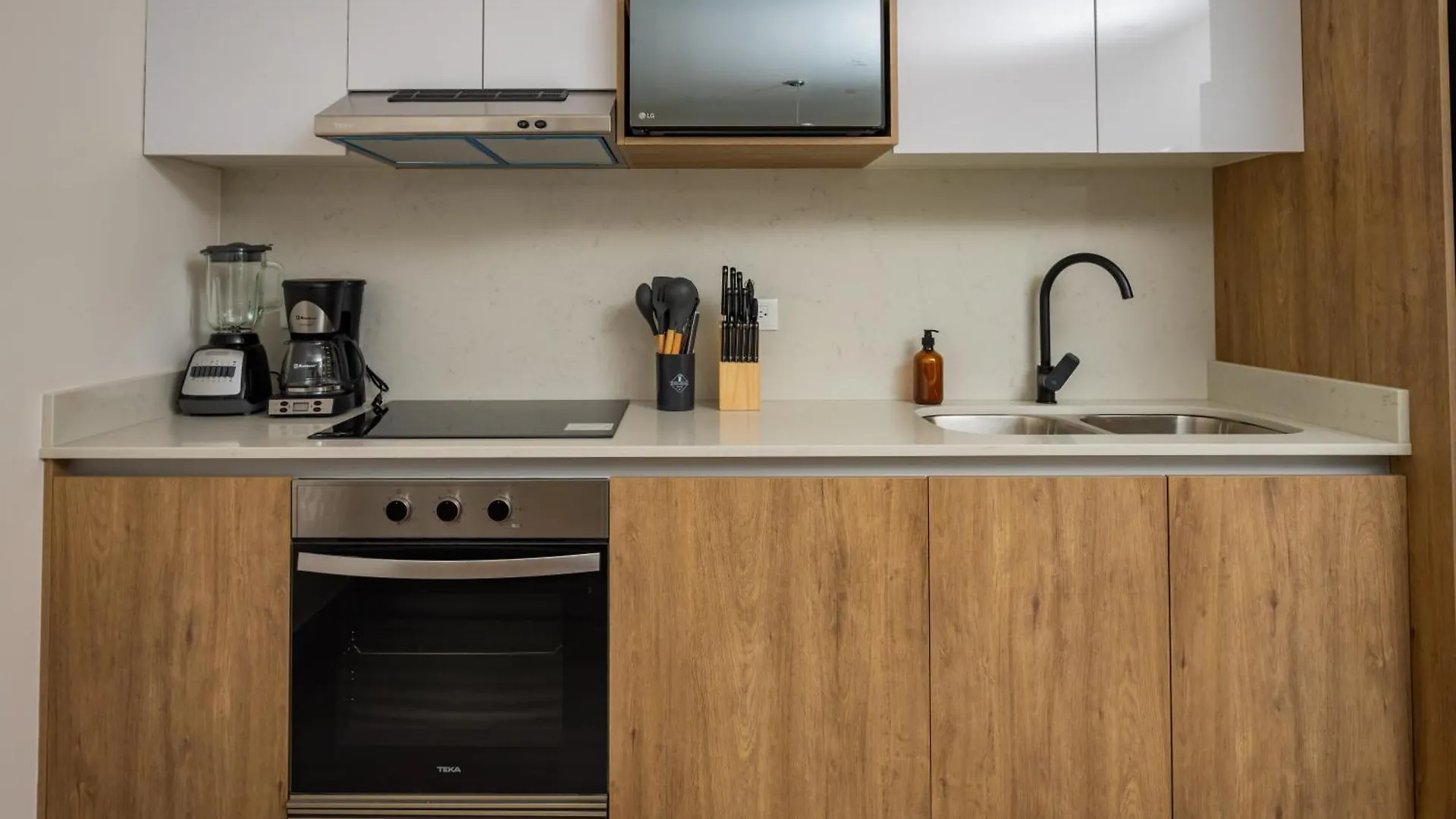 Cumbres Garden Luxury Apartments Cancun