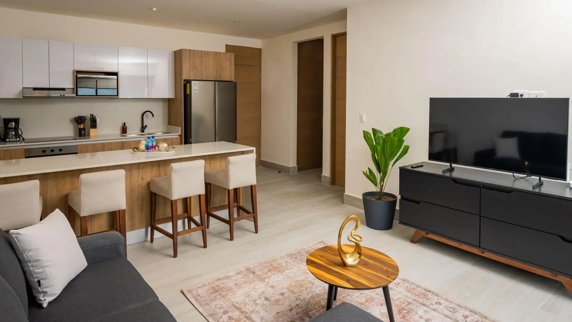 Cumbres Garden Luxury Apartments Cancun Mexico