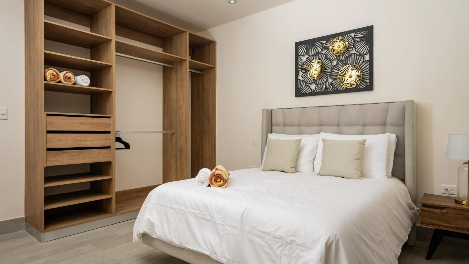 Cumbres Garden Luxury Apartments Cancun