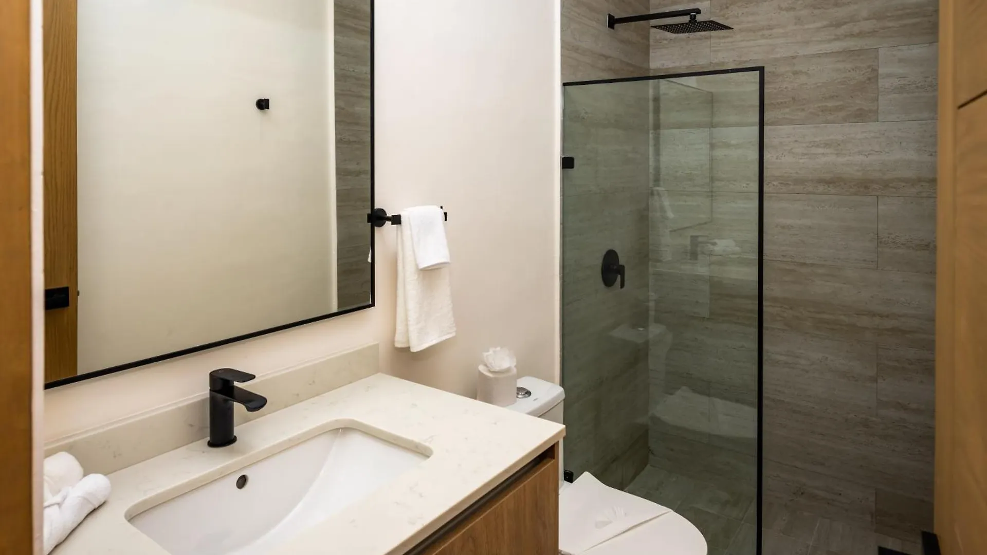Cumbres Garden Luxury Apartments Cancun Aparthotel
